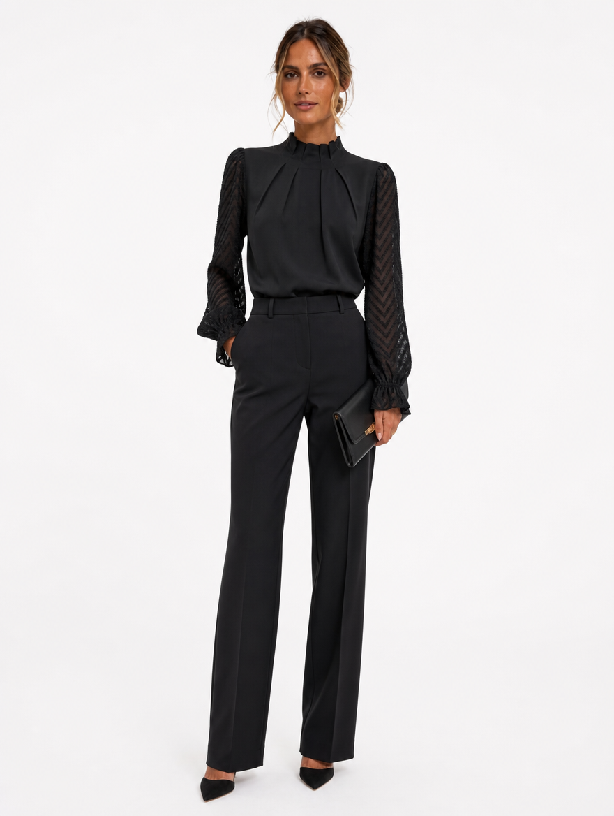 Blouse Col Montant Volanté